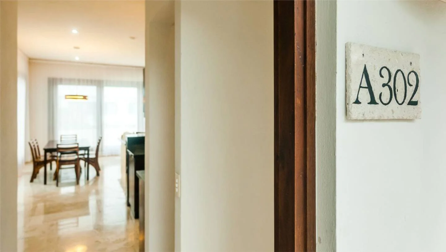 A302-1-bedroom-entrance-1