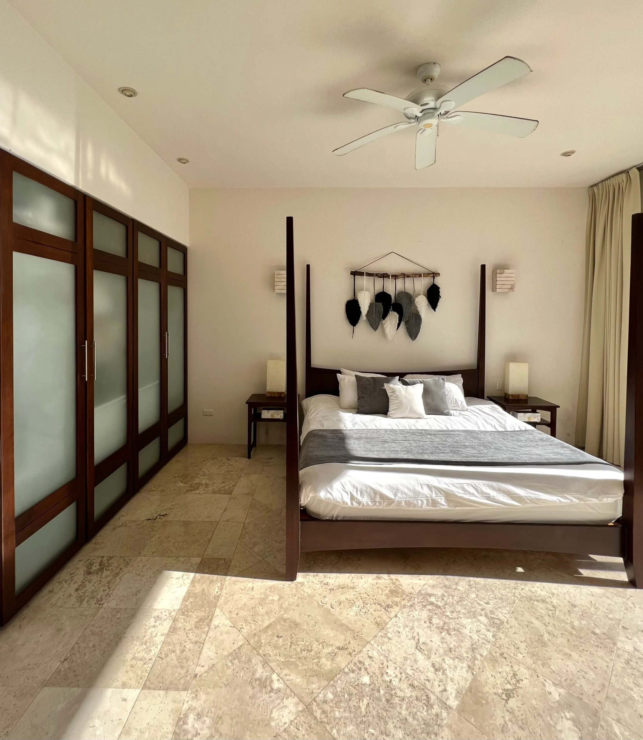 A302-1-bedroom--scaled