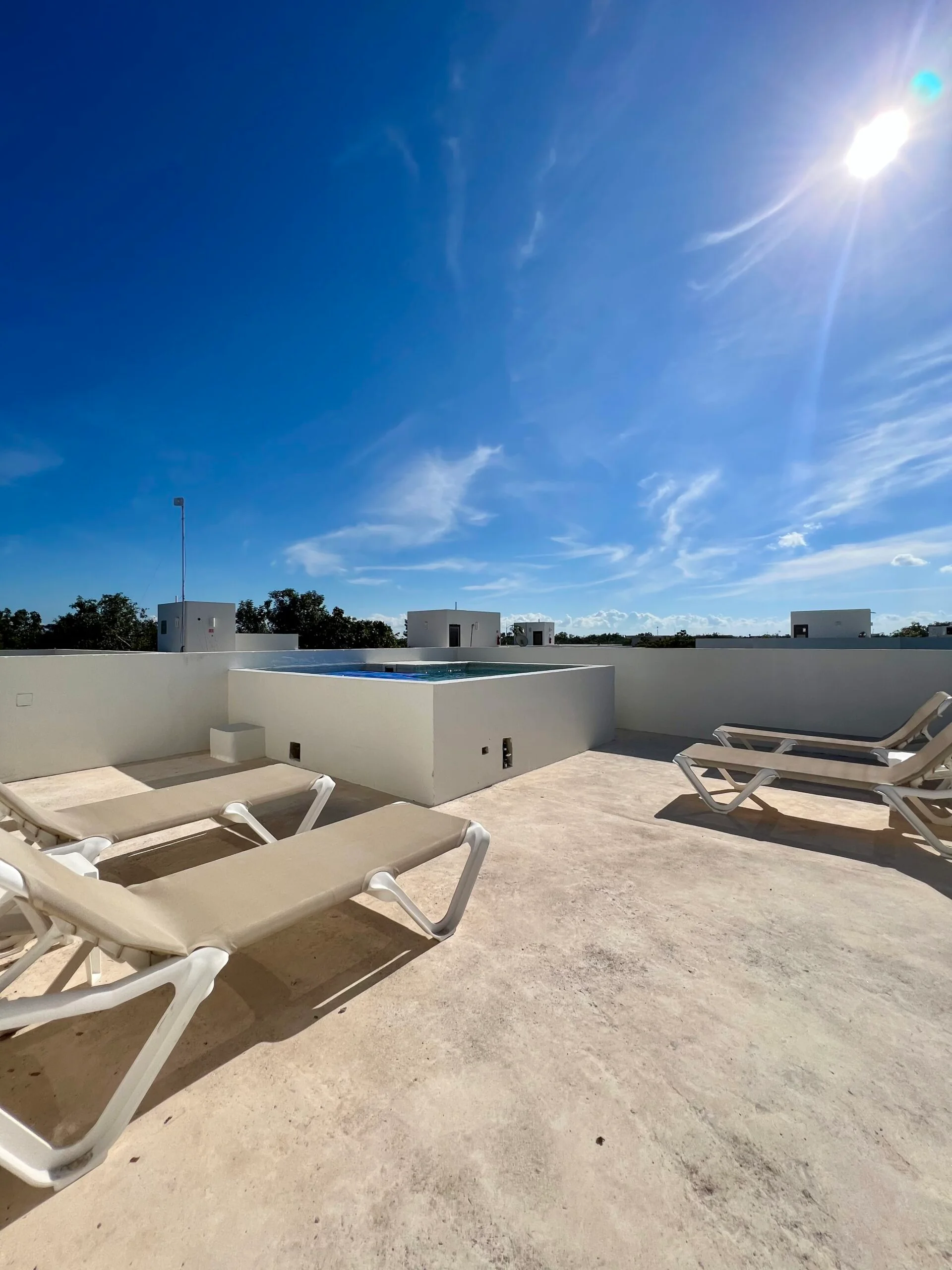 A302-12-bedrooms-roof-pool-scaled