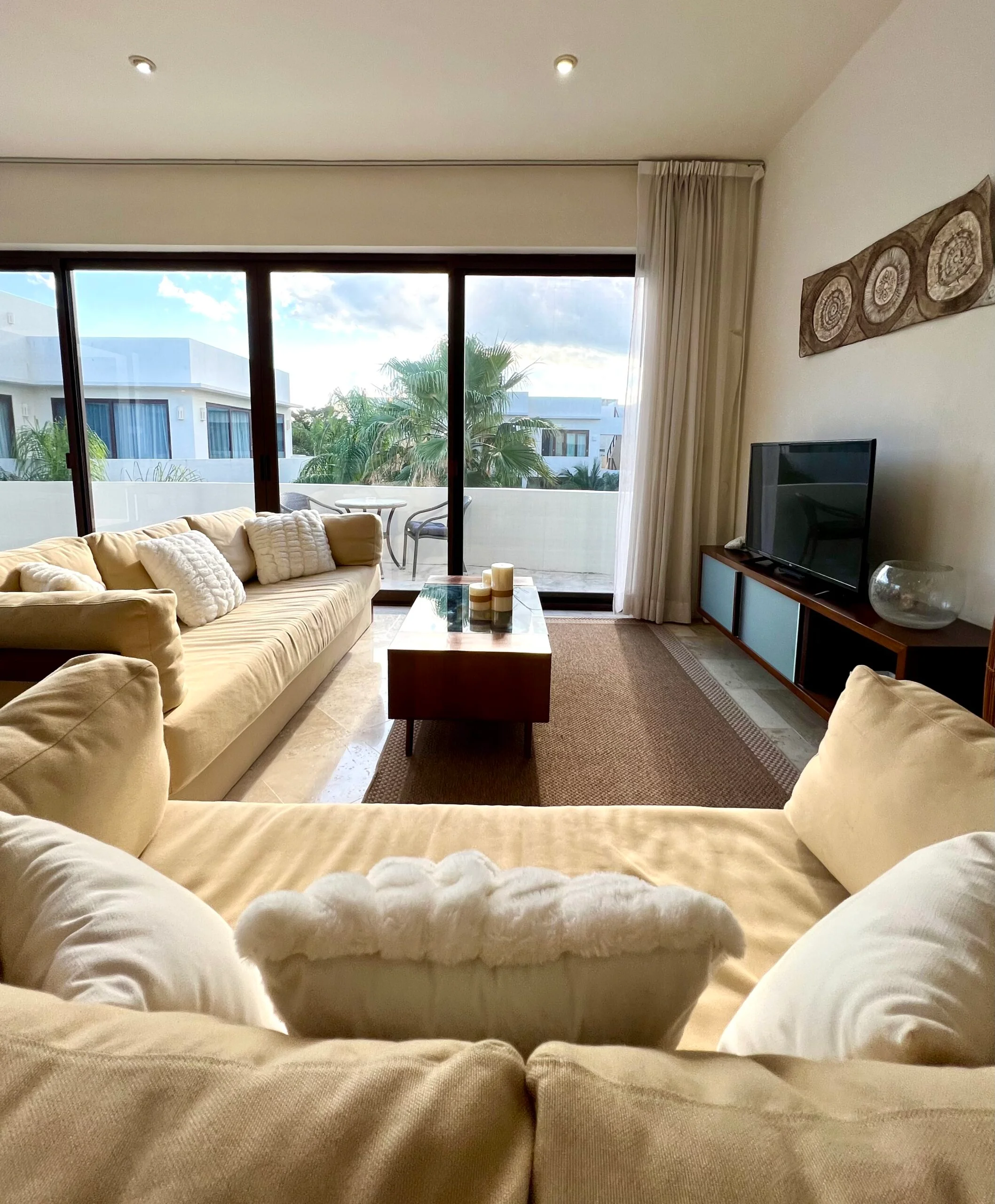 A302-1bedroom-lounge-scaled