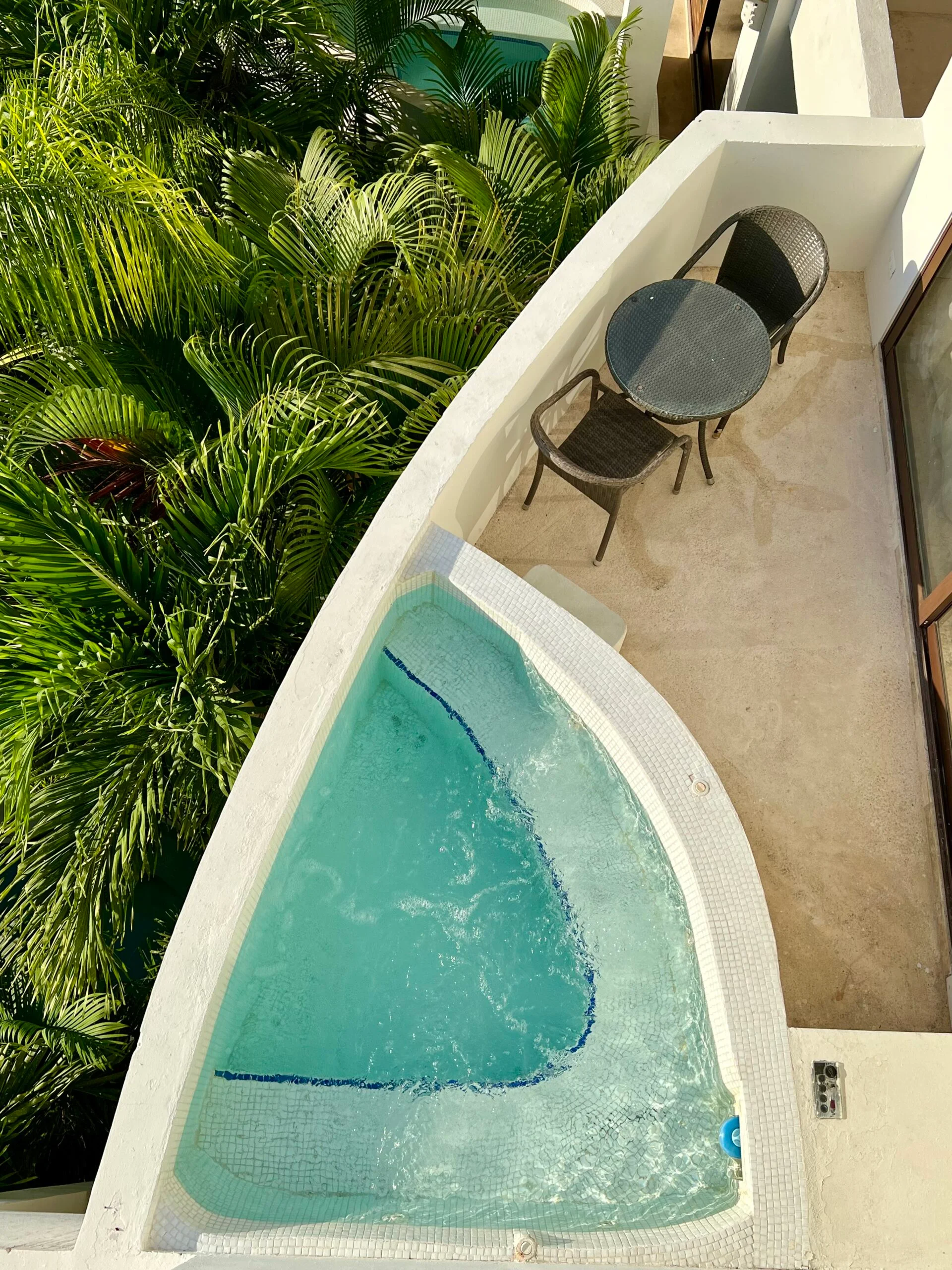 A302S-jacuzzi-1-scaled