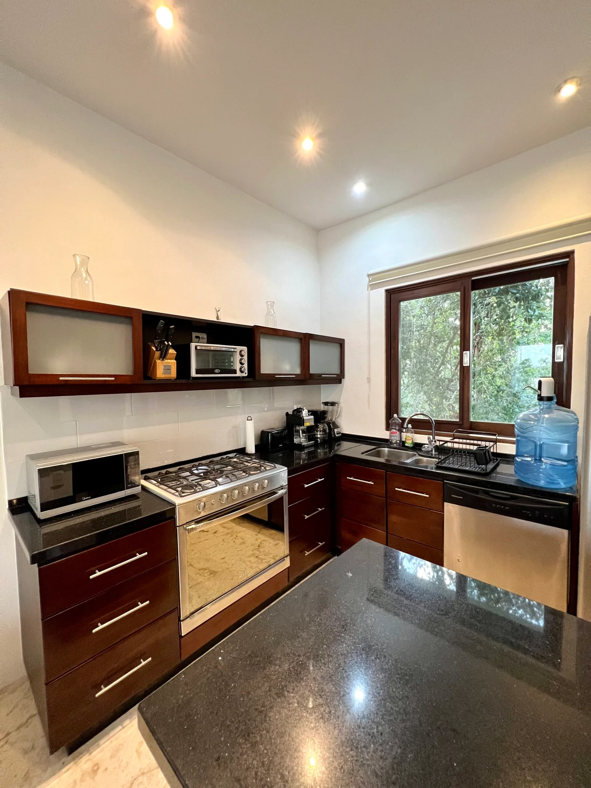 B303-intima-kitchen-1-1-scaled